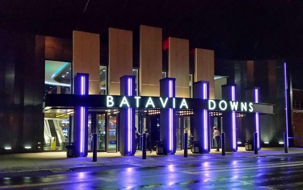 Hotel At Batavia Downs Экстерьер фото